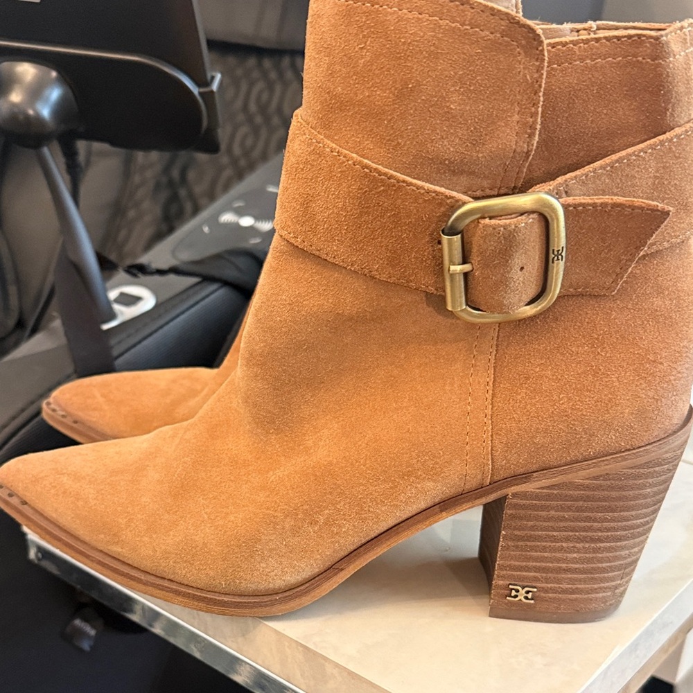 8.5 Sam Edelman Women's Tan Suede Ankle Boots